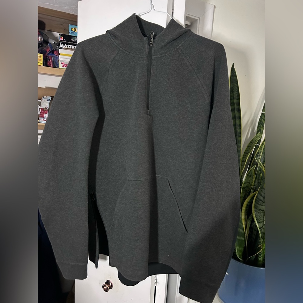 Lululemon size XL heavy 1/4 sweatshirt with side zipper